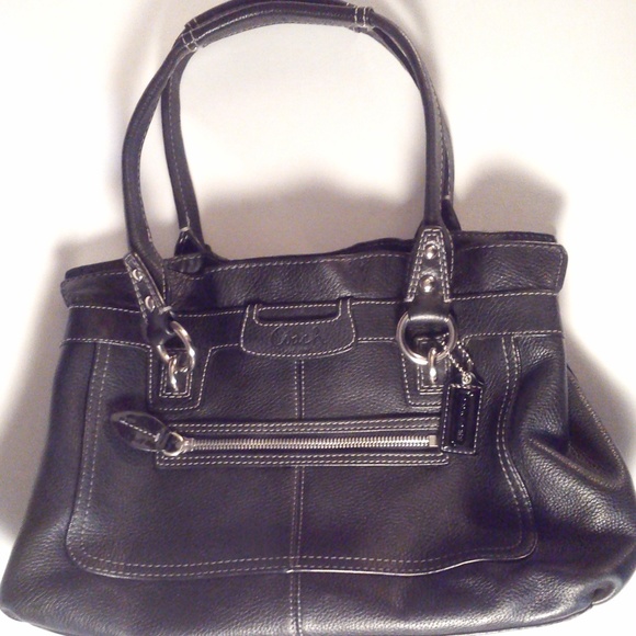 Coach Black Ladies Handbag **MAKE AN OFFER** - Picture 2 of 6